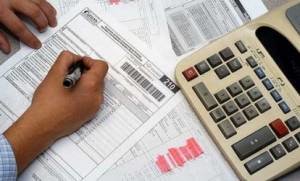 Proposta reduz informações tributárias em notas fiscais para economizar papel