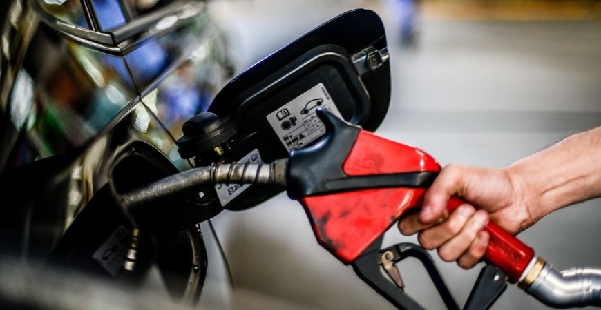 Consumidores de baixa renda poderão pagar menos por combustíveis