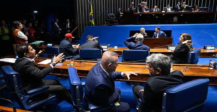 Câmara aprova aumento do teto do MEI e perdão de dívidas; proposta vai ao Senado