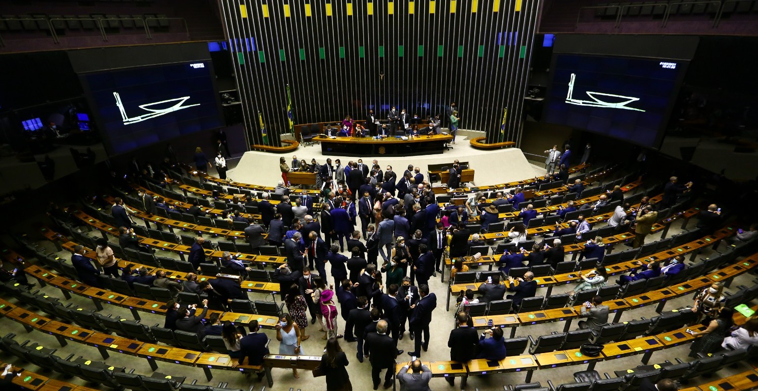 Novo arcabouço fiscal do Brasil é aprovado; saiba o que muda