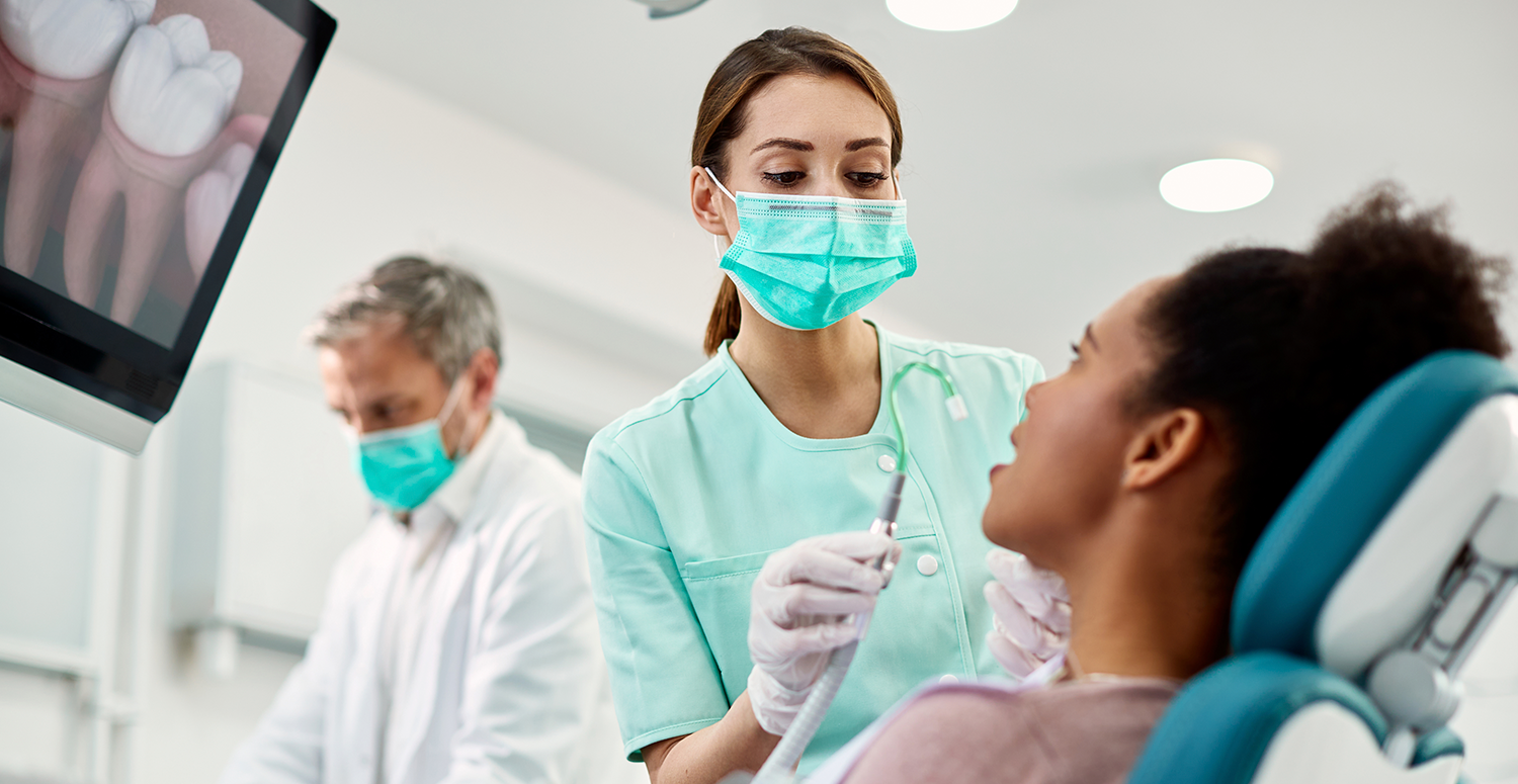 Dentista pode justificar sua ausência no trabalho? Veja o que a lei diz