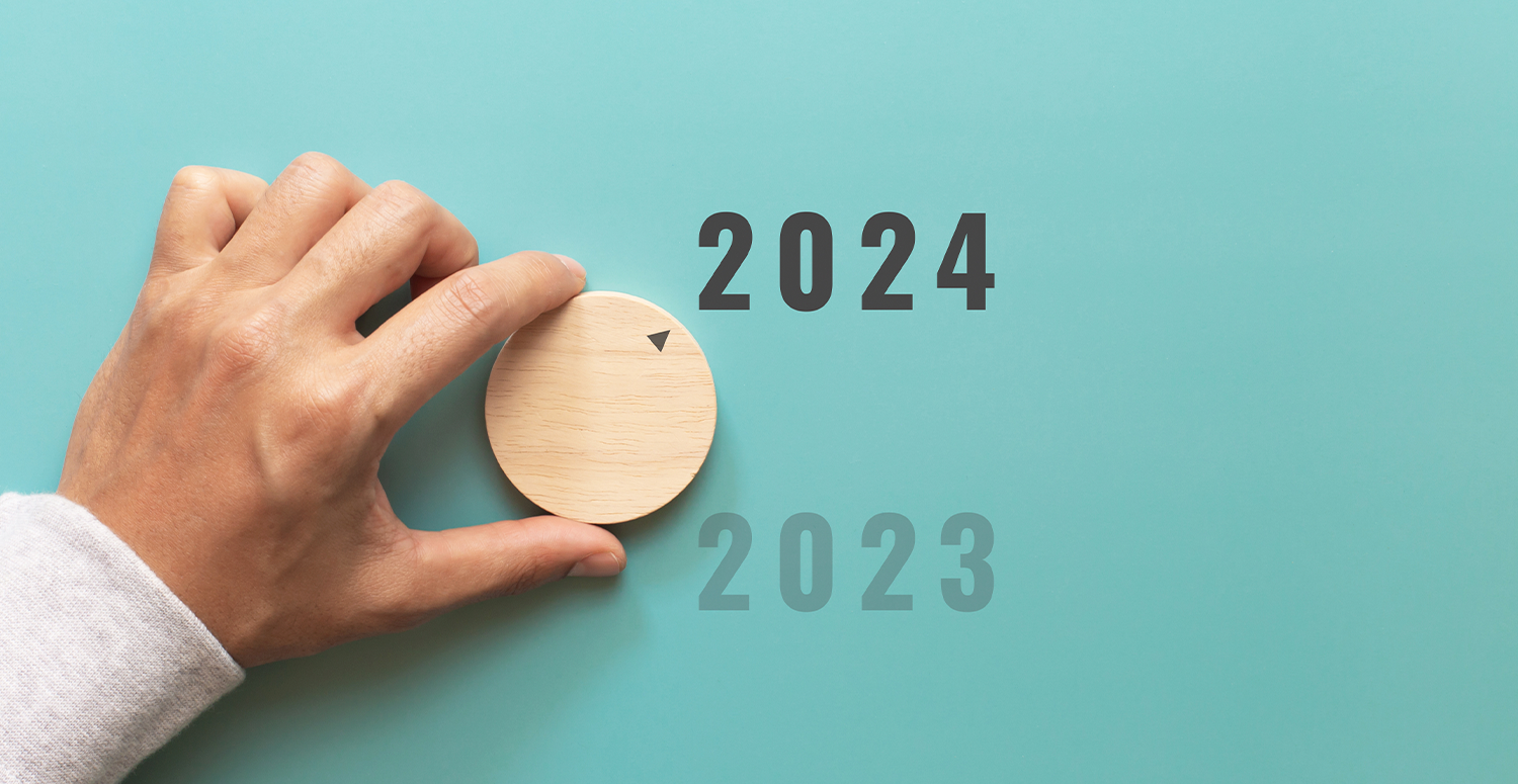 Empresarial ajuste seu plano de negócios e metas para 2024