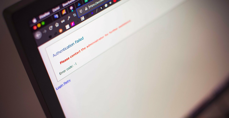 Brasil é atingido por falha global que tira sites e serviços do ar