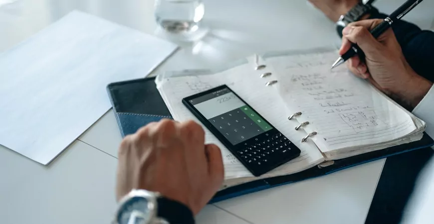 Fim da escala 6x1 exige mudanças em contratos, escalas e folha de pagamento