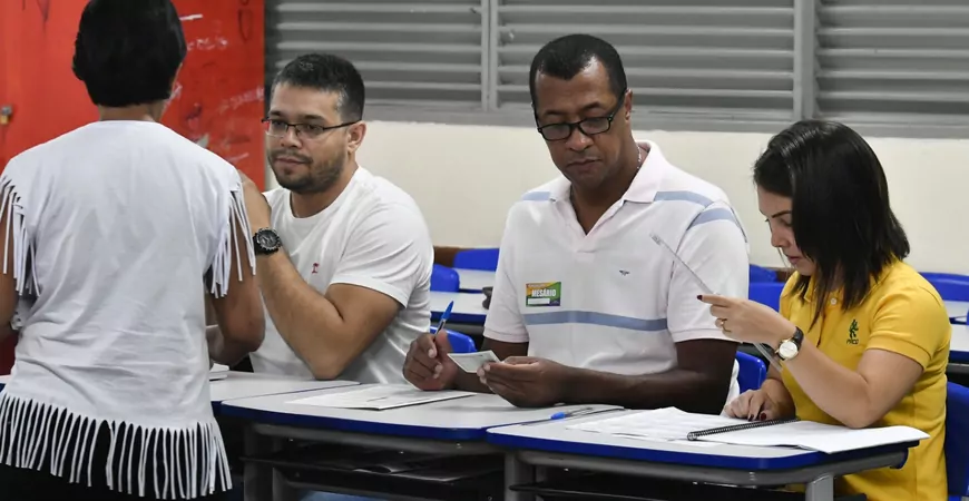 Funcionário será mesário no segundo turno? Veja como organizar as folgas