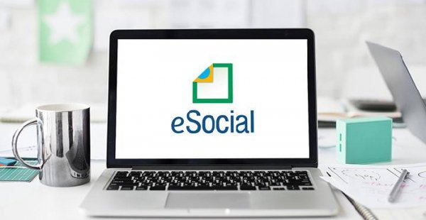 Empresas do Simples Nacional precisam se atentar aos prazos do eSocial para evitar penalidades