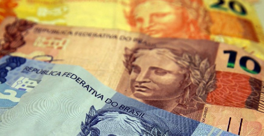 Bolsonaro: governo estuda criar cupom para trabalhadores informais