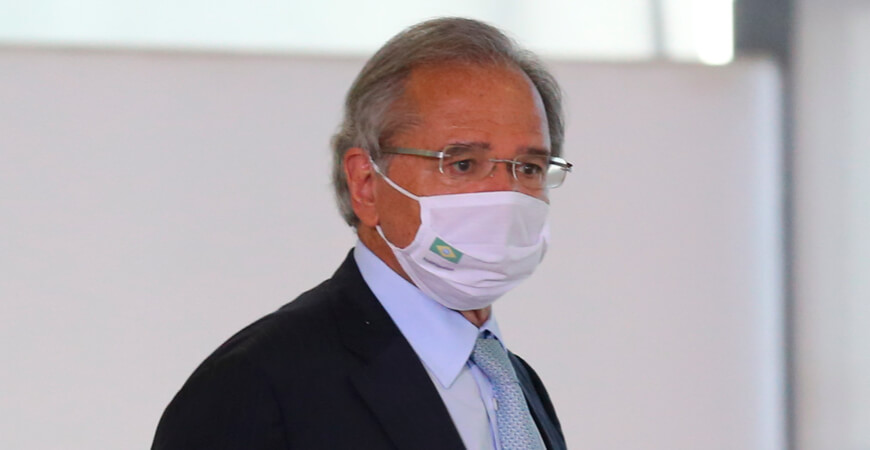 Ministro Paulo Guedes sugere que pode renovar auxílio emergencial se pandemia permanecer