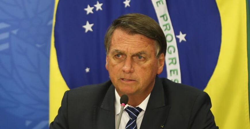 Bolsonaro afirma que cortes no Orçamento podem chegar a R$ 8 bilhões