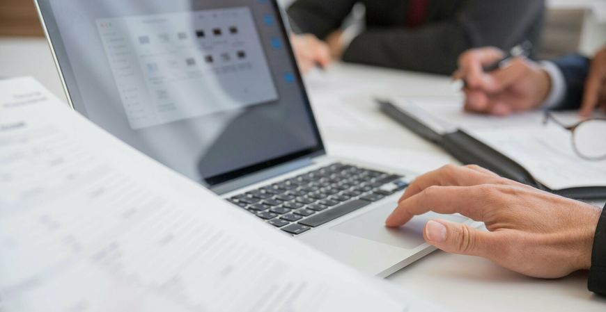 Quem tem direito à isenção do Imposto de Renda no Brasil: entenda as regras, doenças previstas em lei e como solicitar o benefício