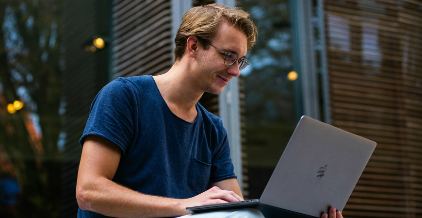 O risco da “consultoria feita por IA”: quando o texto convence, mas está errado.