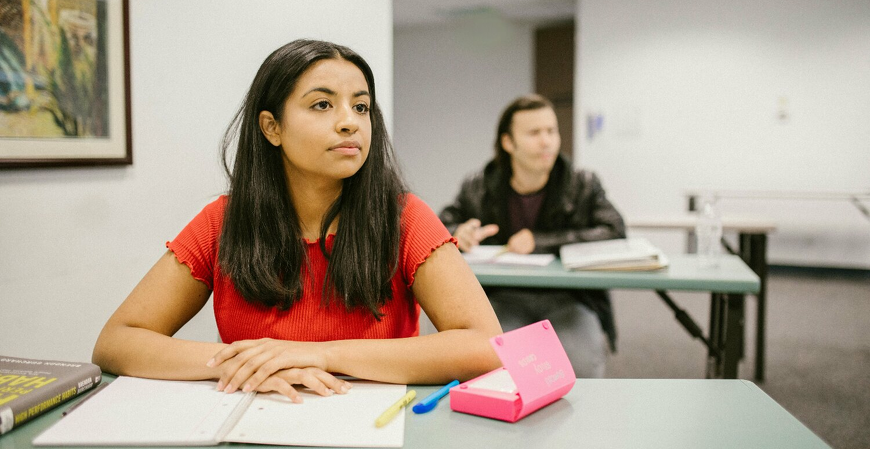 Crédito, tecnologia e regulamentação: a infraestrutura invisível para democratizar o acesso à educação no Brasil