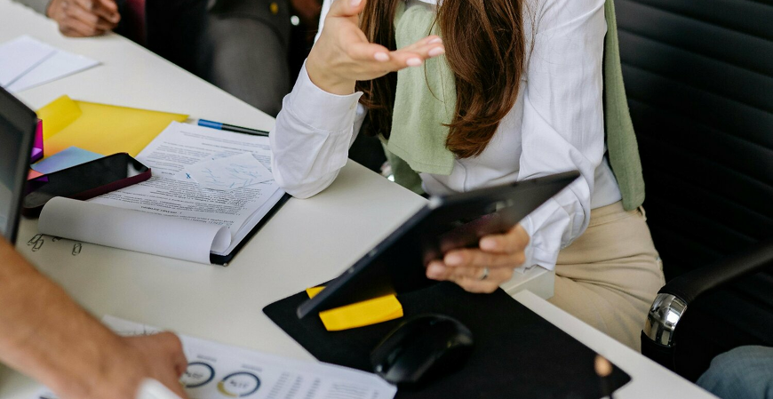 A ilusão do EBITDA Positivo: por que o fluxo de caixa é a única verdade inquestionável na gestão financeira