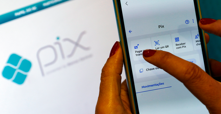 Pix entra no Imposto de Renda? Receita explica como funciona fiscalização