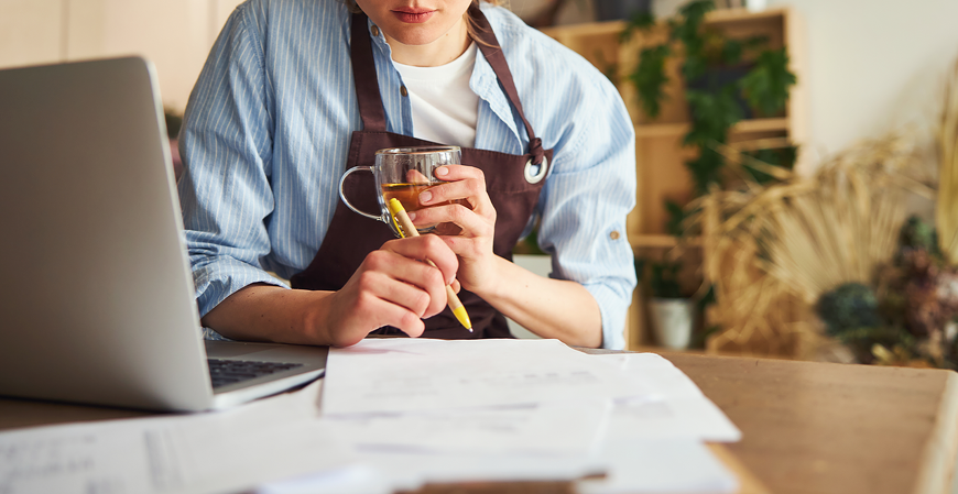 Pequenos negócios têm até dia 30 para renegociar dívidas com a União e precisam atenção ao prazo do Simples