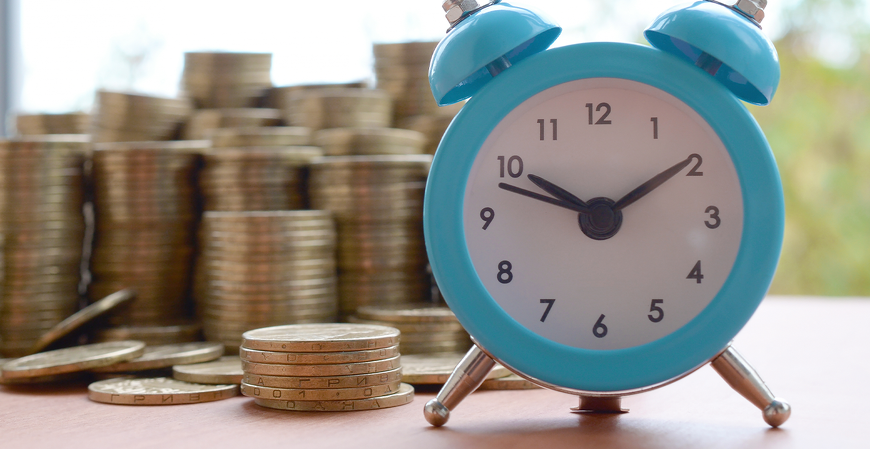 Empresas têm até esta sexta-feira (28) para pagar a primeira parcela do 13º salário