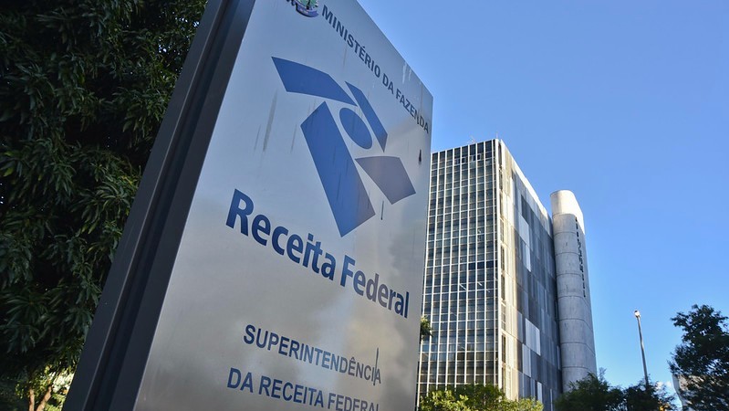 IR: Receita libera lote residual de restituição de novembro hoje (30)