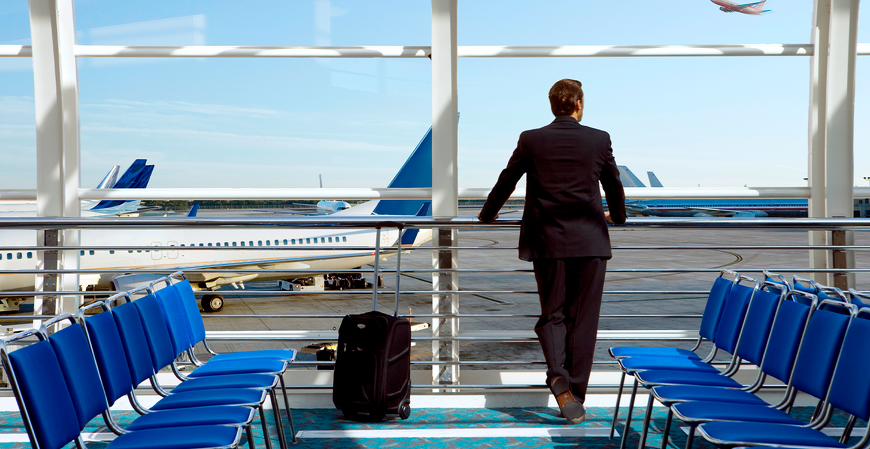 Receita esclarece que saída do Brasil sem caráter definitivo não muda residência fiscal